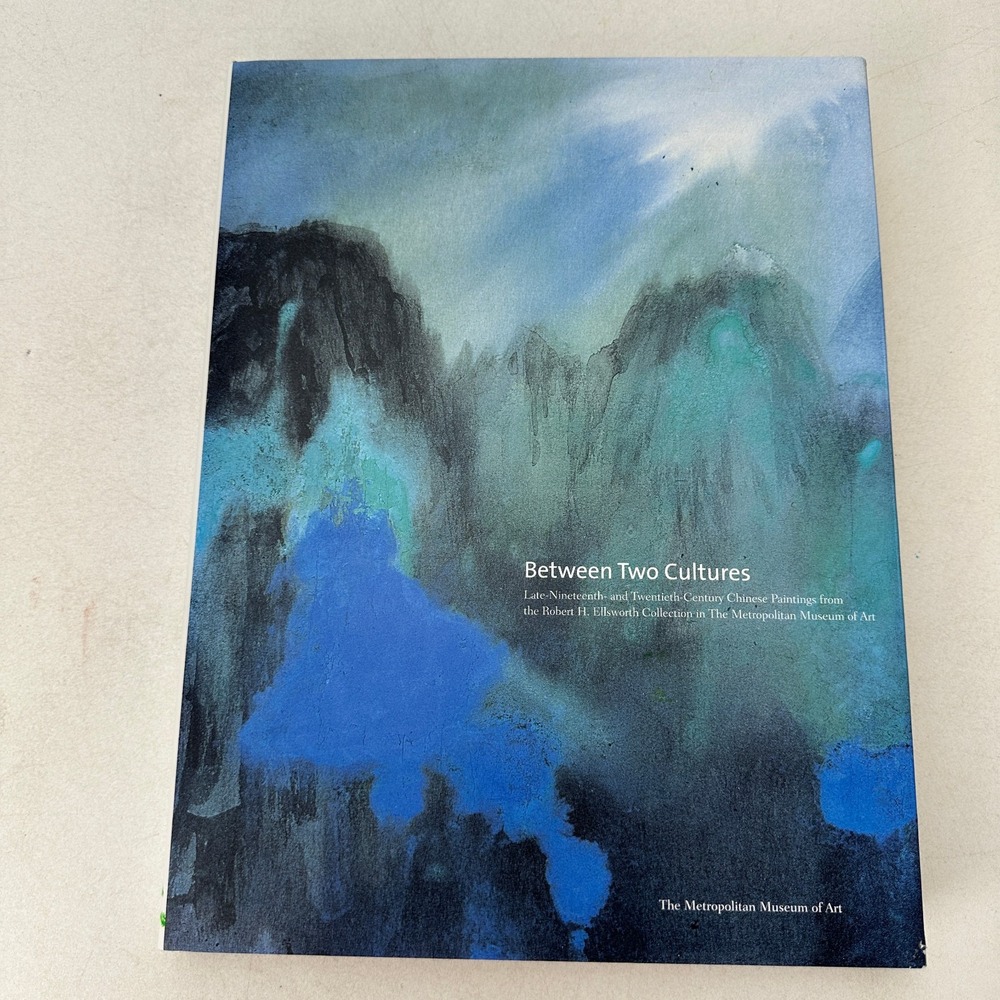 Between Two Cultures Wen C. Fong (2001, Hardcover)